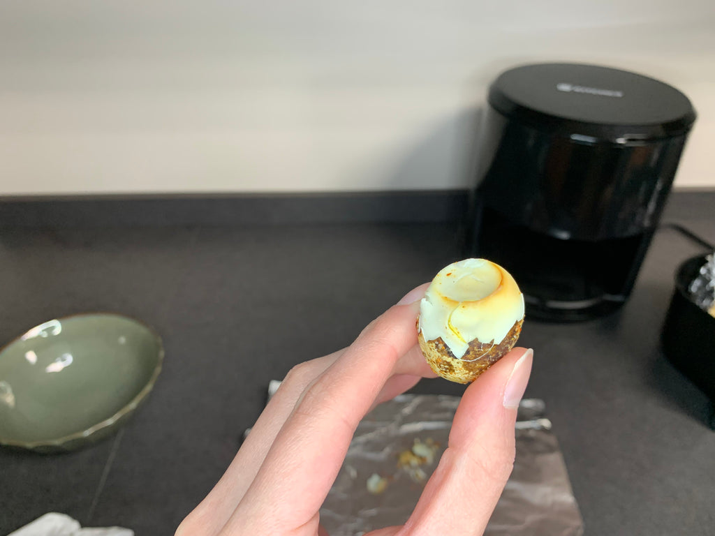 Baked Quail Eggs with Salt