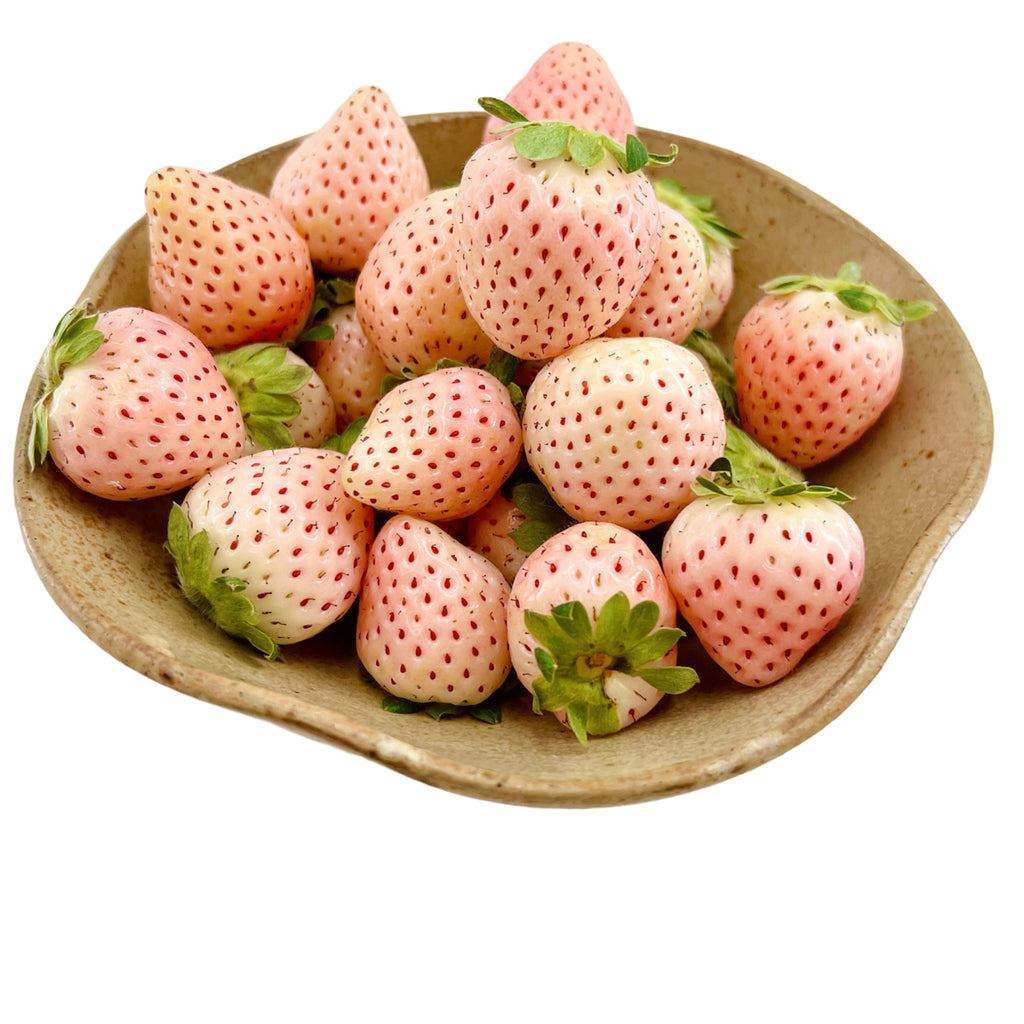 WHITE STRAWBERRY